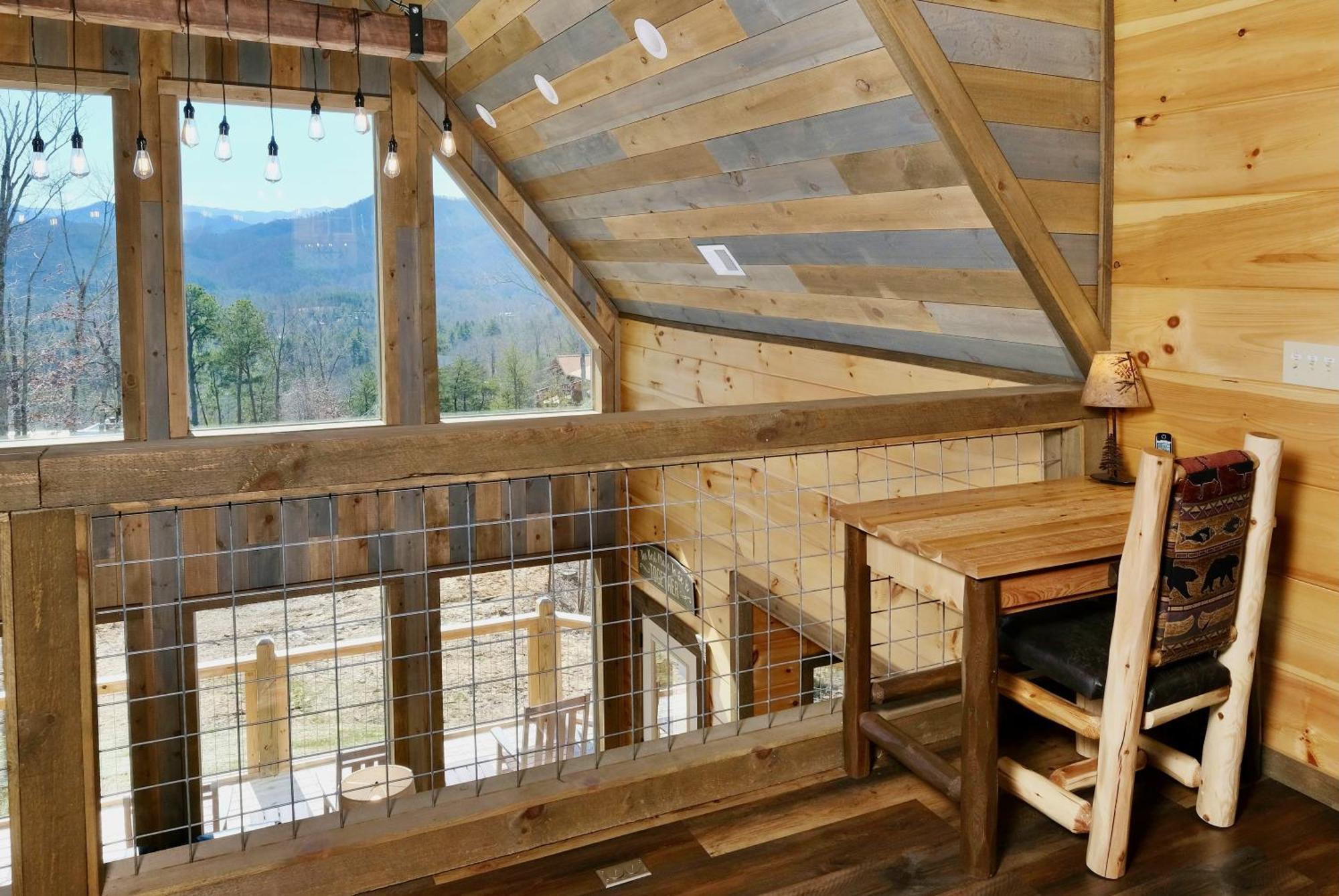 Treetop Treasure Sevierville Exterior photo